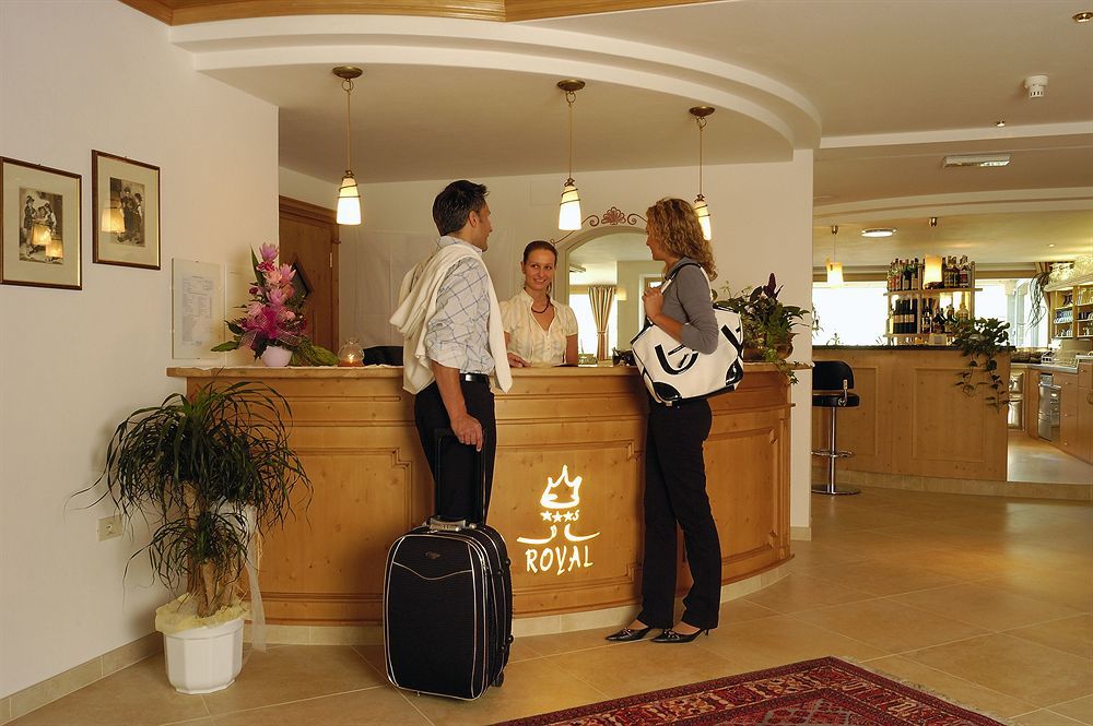 Royal Und Annabel Sexten